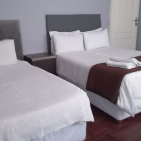 Acacia Guesthouse Kempton Park Exterior foto